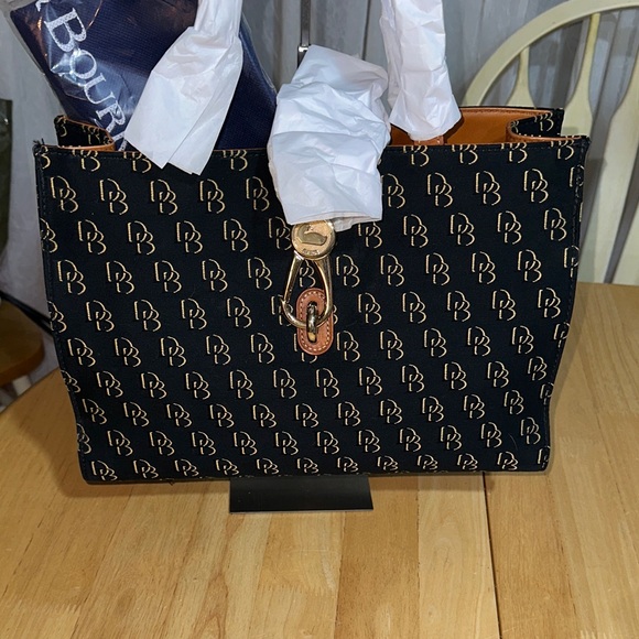 Dooney & Bourke Handbags - Dooney & Bourke NWT Black and Gold Designer Tote Bag